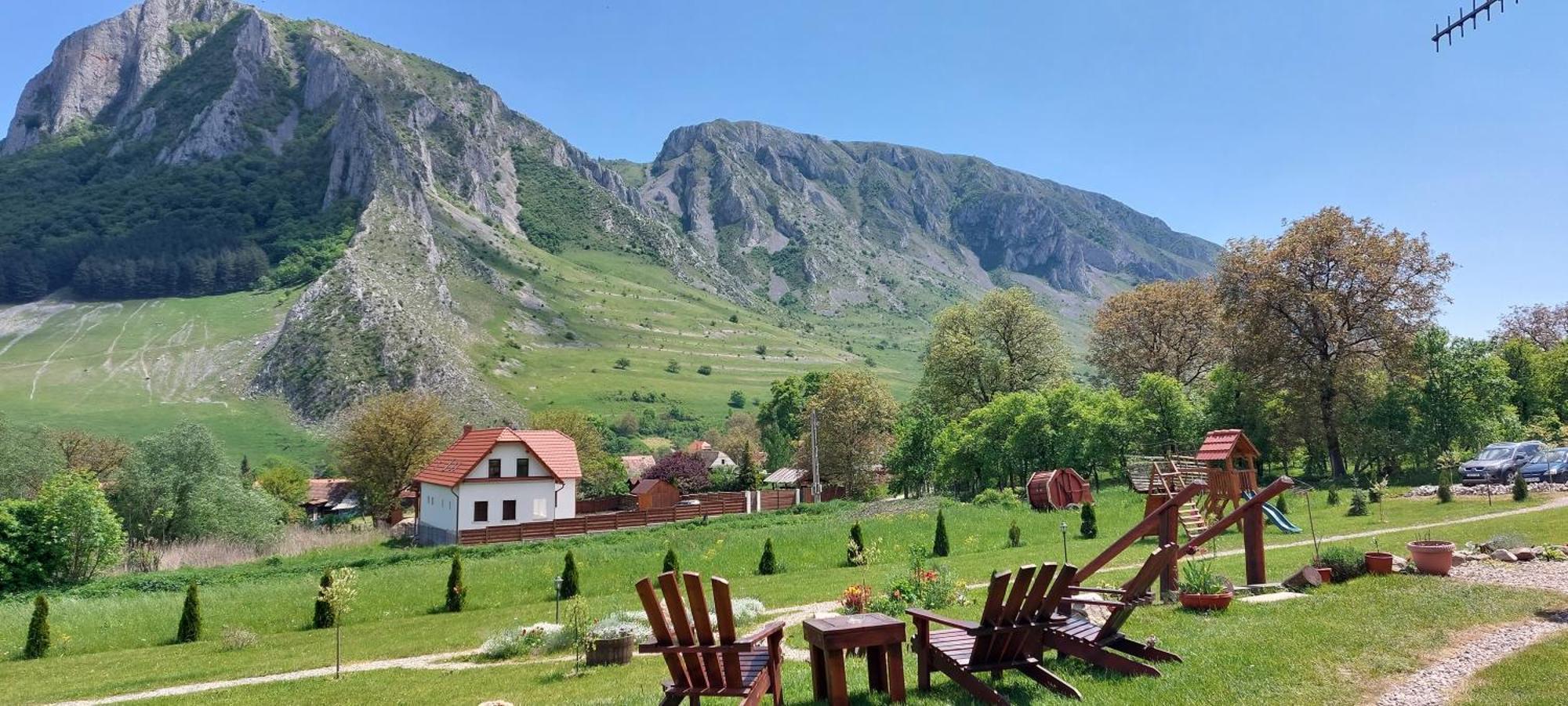 Pensiunea Kiralylany Vendeghaz Rimetea Exteriör bild